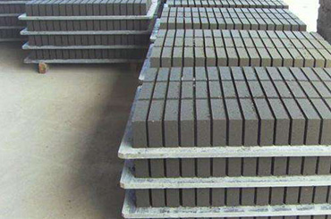 <a href=http://m.cnqzsy.com/ target=_blank class=infotextkey>免燒磚托板</a>